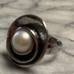 Silpada “Lily and Pearl” ring